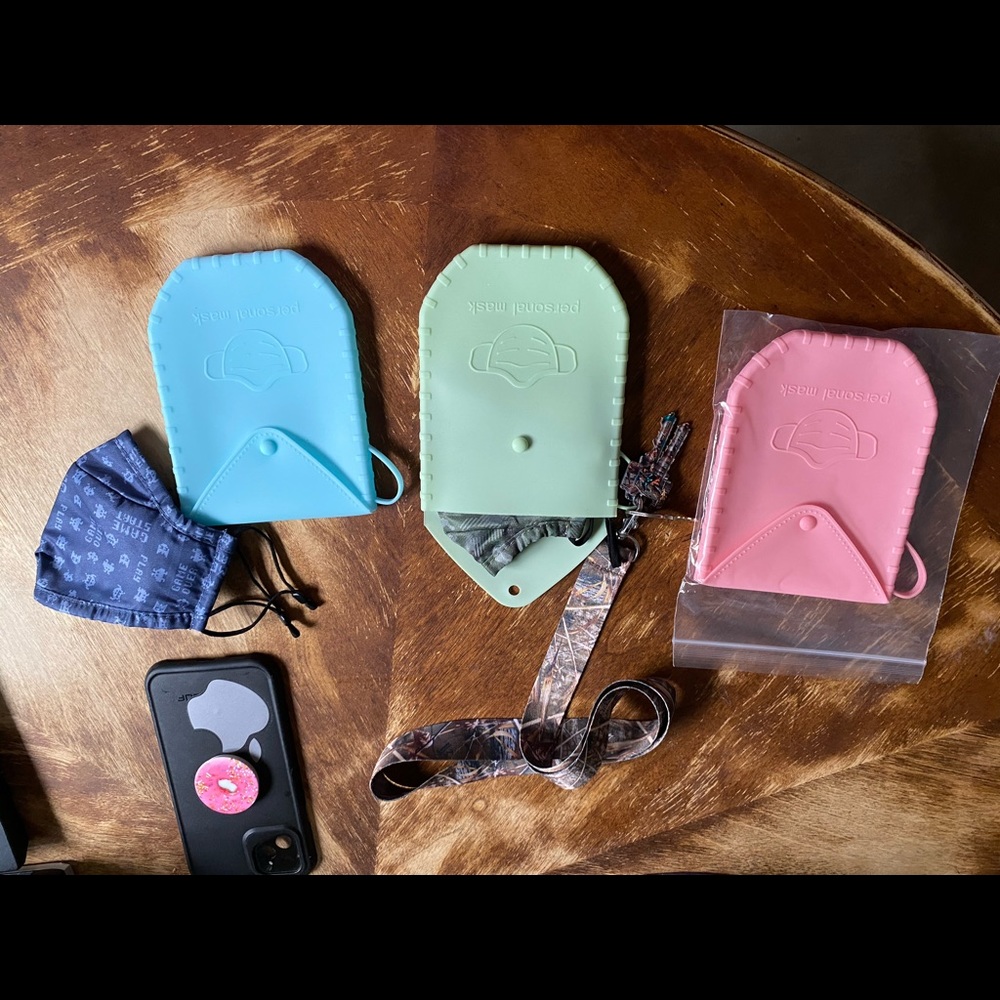 Silicone mask cases in 3 colours pink green blue